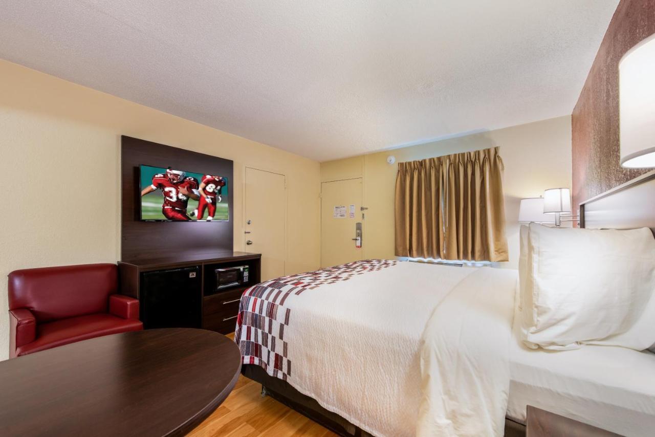 Red Roof Inn Marion, In Экстерьер фото